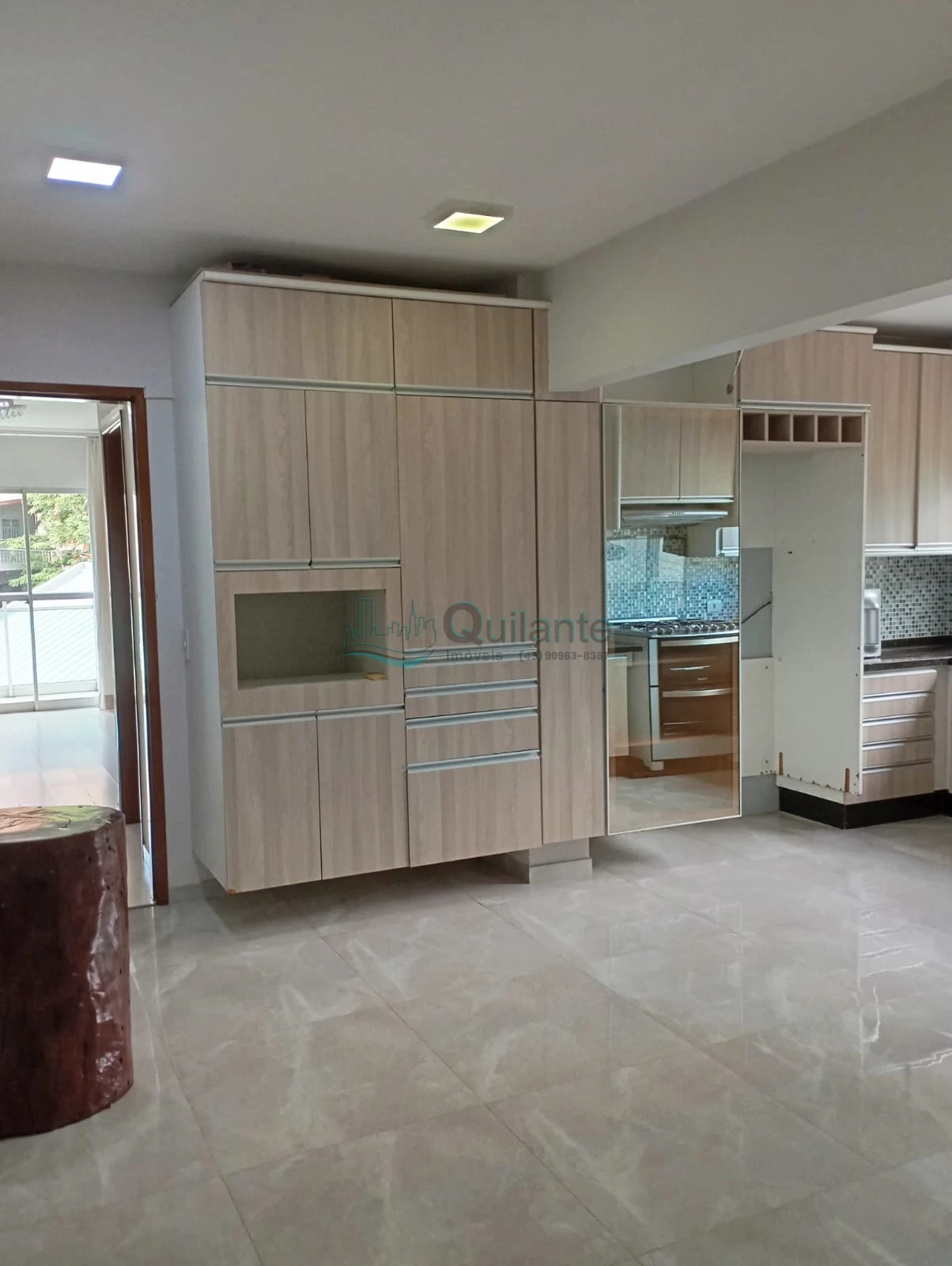 Foto da Vende-se apartamento semi mobiliado no Edifício  Carlos Sottomaior