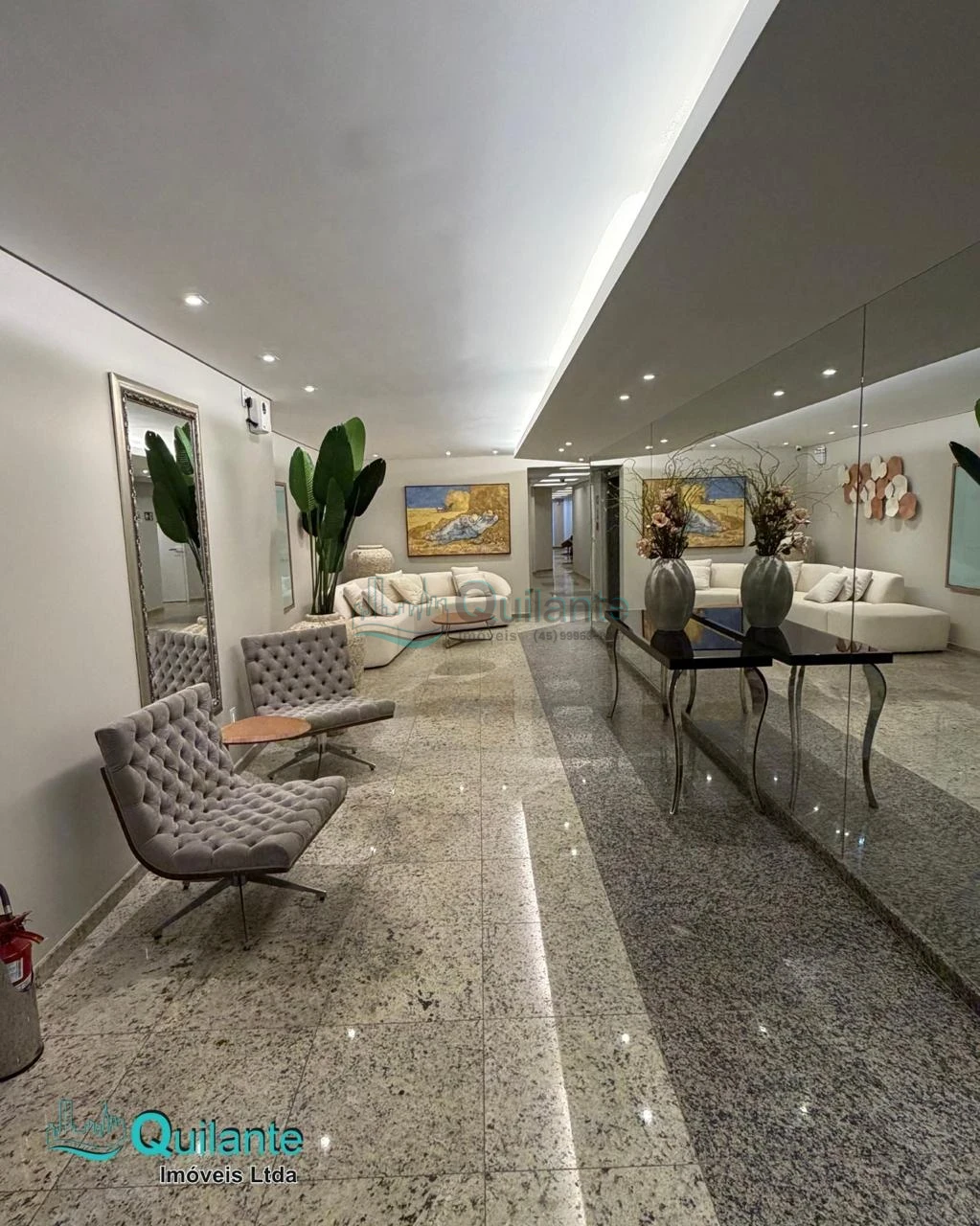 Foto da Vende-se apartamento semimobiliado no Edifício Viena - Foz do Iguaçu