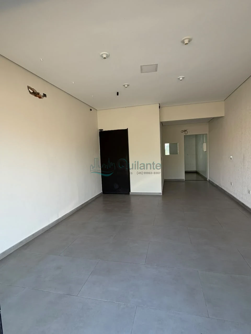 Foto da Aluga-se sala comercial na Av. Silvio Américo Sasdelli - Vila A